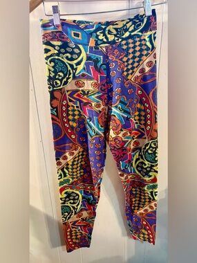 Vibrant vintage Multicolor Patterned Leggings